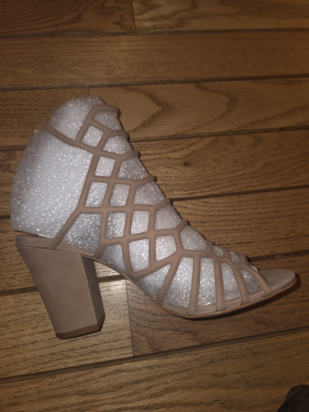 Vince CAMUTO Naveena Women’s Nude Strappy Block Heel Sandal